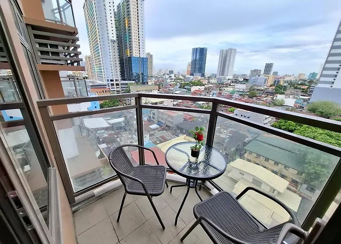 Roomy 1br Balcony-40sqm-4px-pet-parking-moa,picc,wtc,ccp *