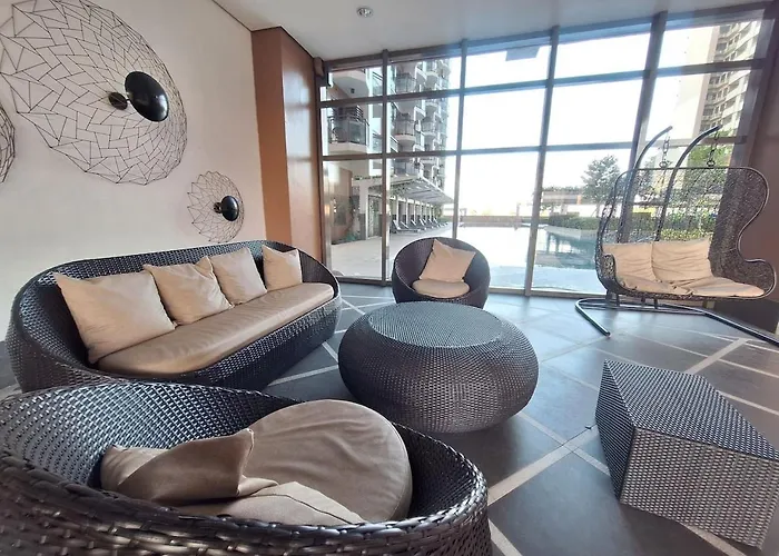 بيت للعطل Roomy 1Br Balcony -40Sqm -Pet -Parking -Moa,Picc,Wtc,Ccp,Airport مانيلا